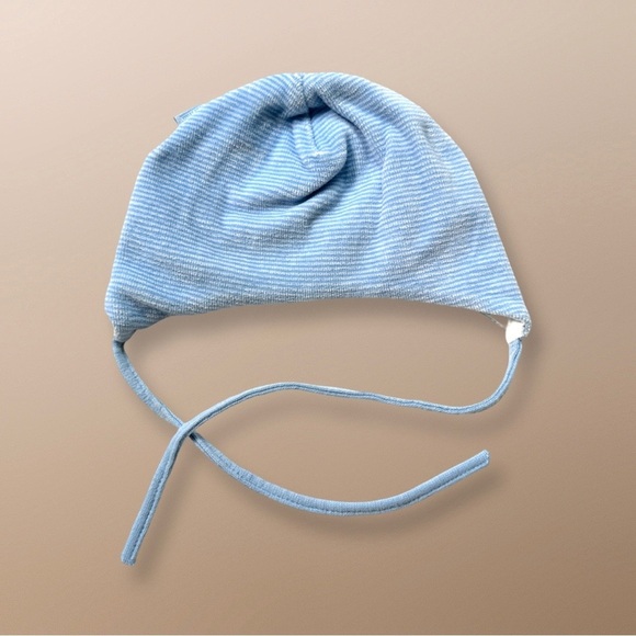 ⭐️ 5 for $25 MirMar Blue Newborn Baby Hat with Ties - Picture 2 of 4
